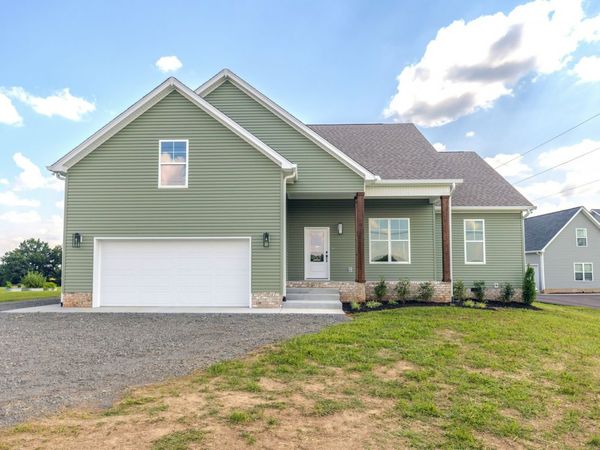 8637 Highway 52, Portland, TN 37148