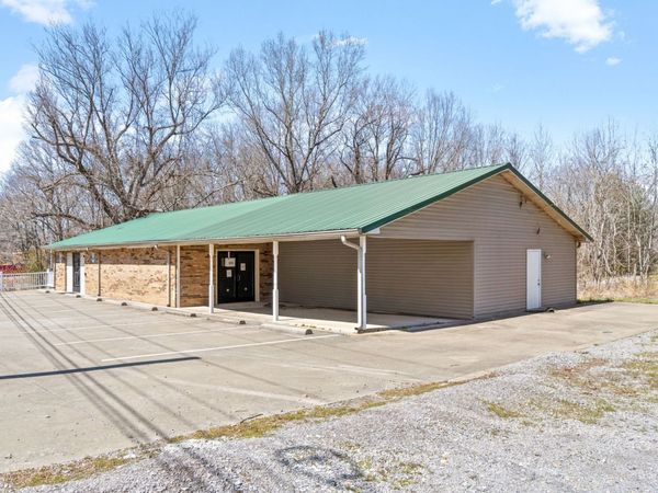 1225 Spring St, Dover, TN 37058