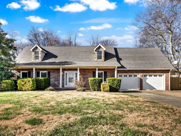 260 Cheshire Rd, Clarksville, TN 37043