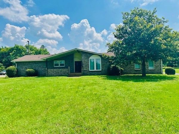 4218 Eatons Creek Rd, Nashville, TN 37218