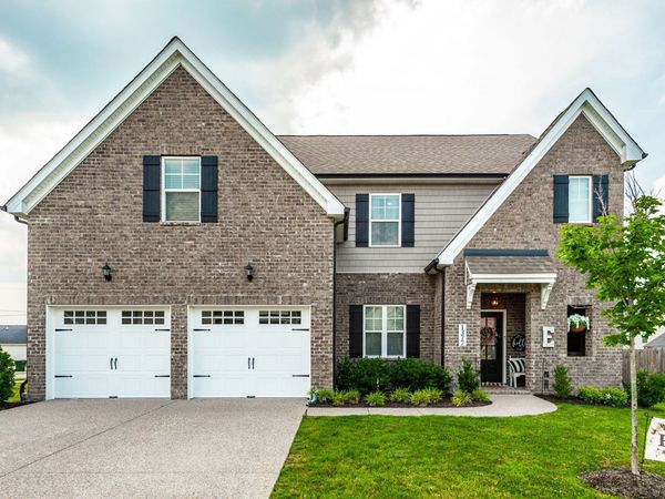 1377 Wentworth Dr, Gallatin, TN 37066