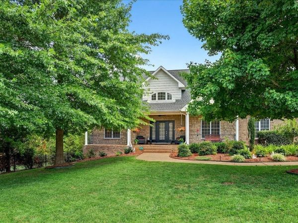 1003 Thistle Ct, Hendersonville, TN 37075