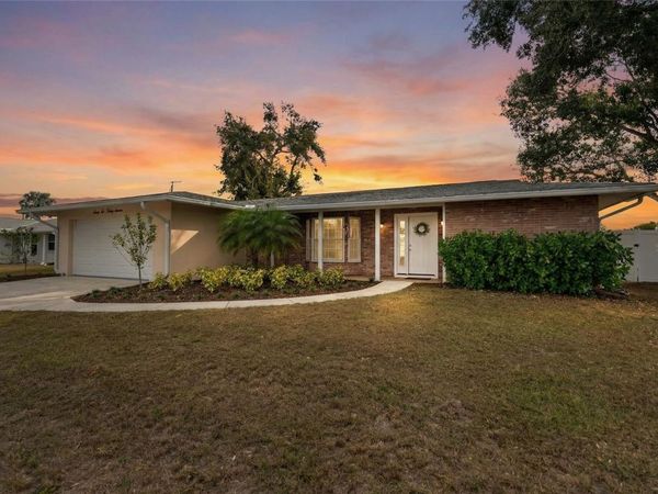 6637 BOWLINE DRIVE, SARASOTA, FL 34231