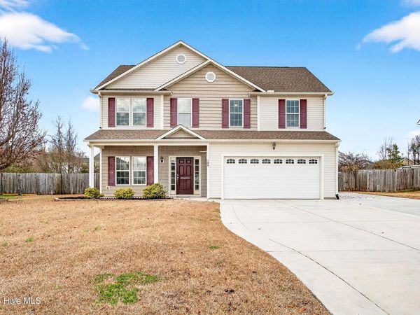 108 Woods Run Circle, Richlands, NC 28574