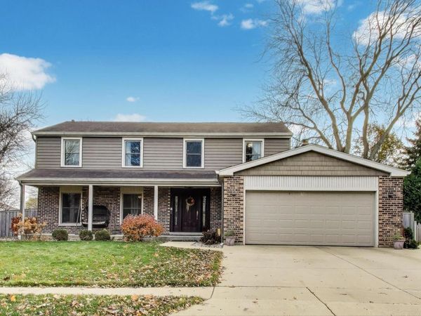 239 Nita Lane, Libertyville, IL 60048