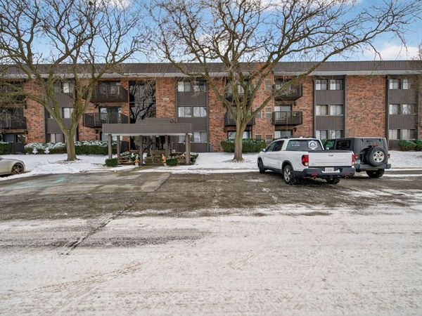 1504 Woodbridge Road, Unit 1A, Joliet, IL 60436