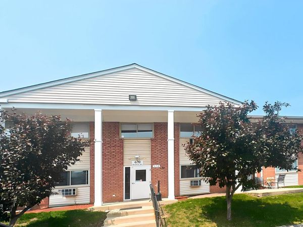 670 Marilyn Avenue, Unit 203, Glendale Heights, IL 60139