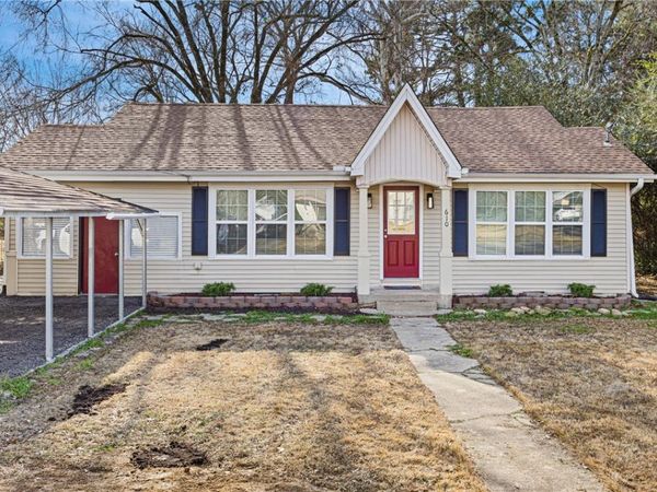 610 NE 2nd Street, Atkins, AR 72823