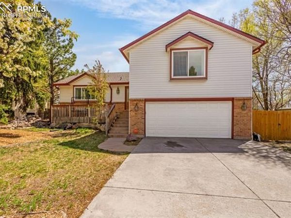 1907 Independence Drive, Colorado Springs, CO 80920
