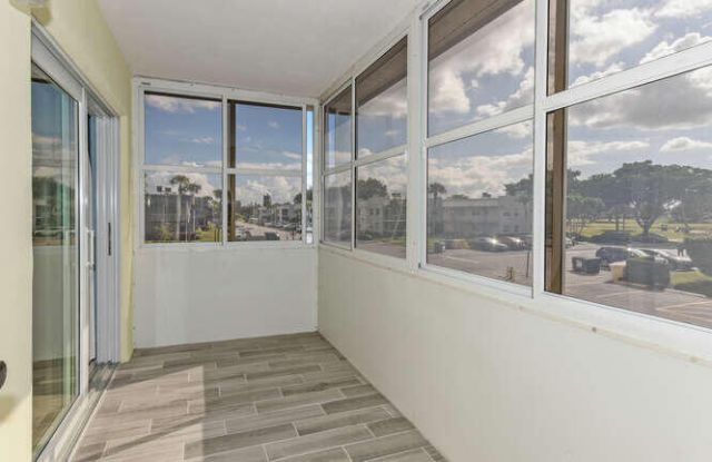 864 Normandy R, Unit 864, Delray Beach, FL 33484 Photo