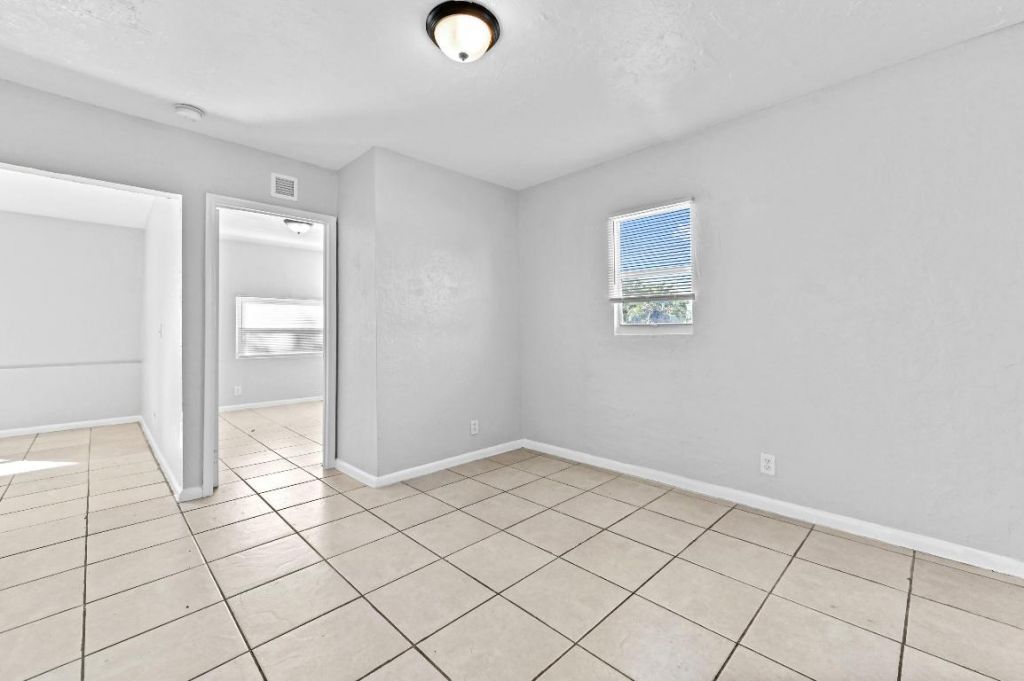 515 Putnam Road, West Palm Beach, FL 33405 Photo