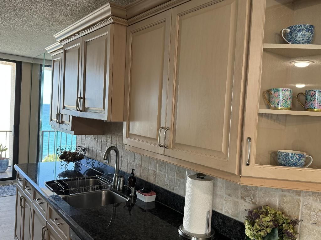 4200 N Ocean Drive, Unit 2-1101, Singer Island, FL 33404 Photo