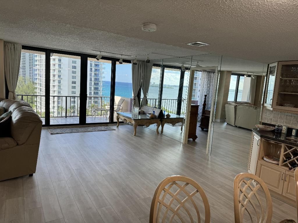 4200 N Ocean Drive, Unit 2-1101, Singer Island, FL 33404 Photo