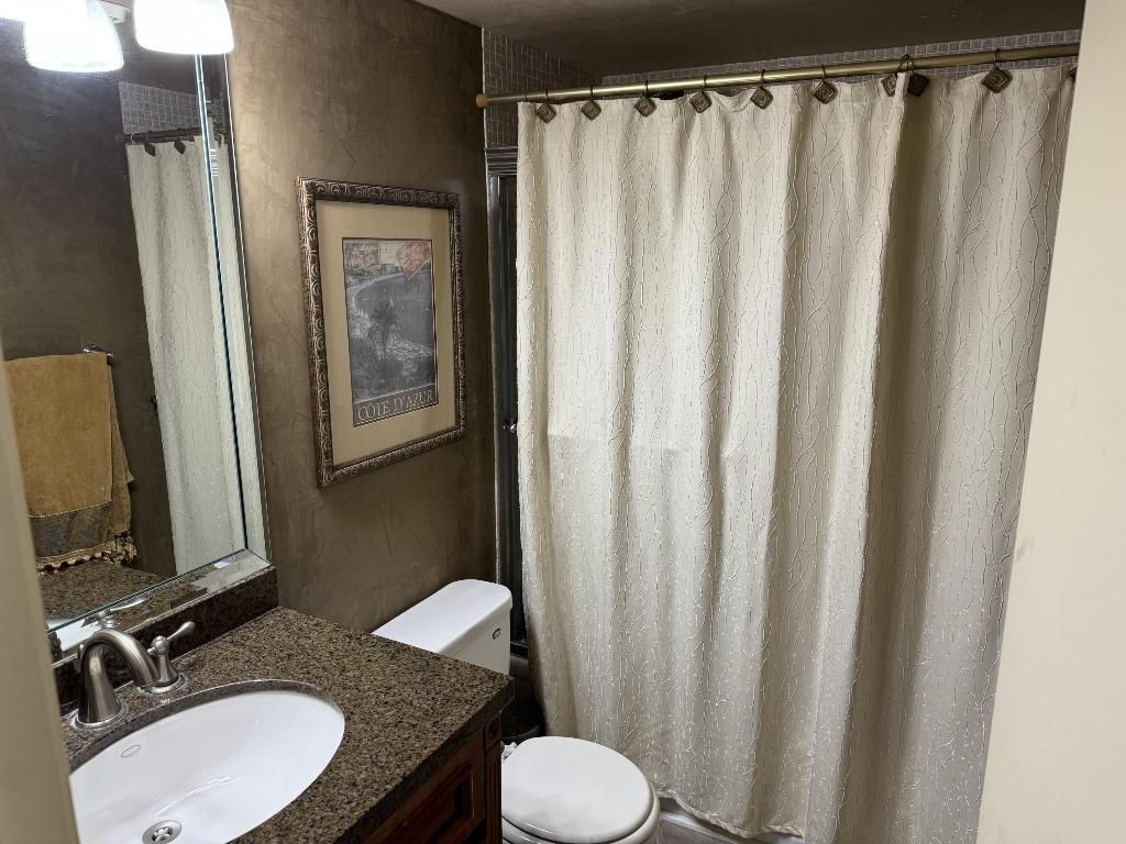 4200 N Ocean Drive, Unit 2-1101, Singer Island, FL 33404 Photo