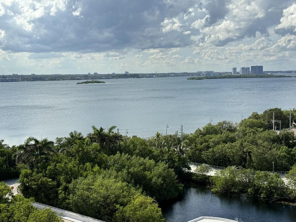 4200 N Ocean Drive, Unit 2-1101, Singer Island, FL 33404 Photo