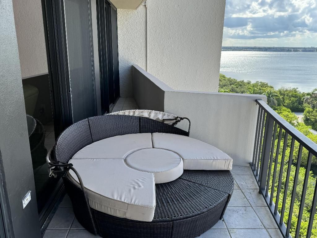 4200 N Ocean Drive, Unit 2-1101, Singer Island, FL 33404 Photo