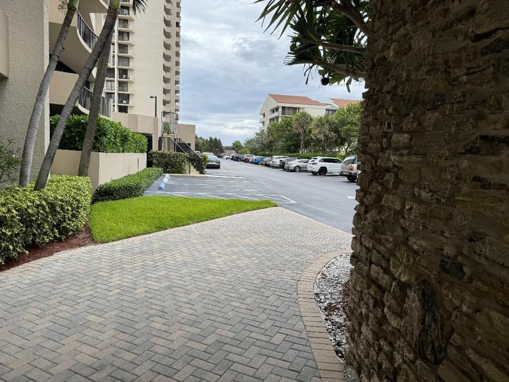 4200 N Ocean Drive, Unit 2-1101, Singer Island, FL 33404 Photo