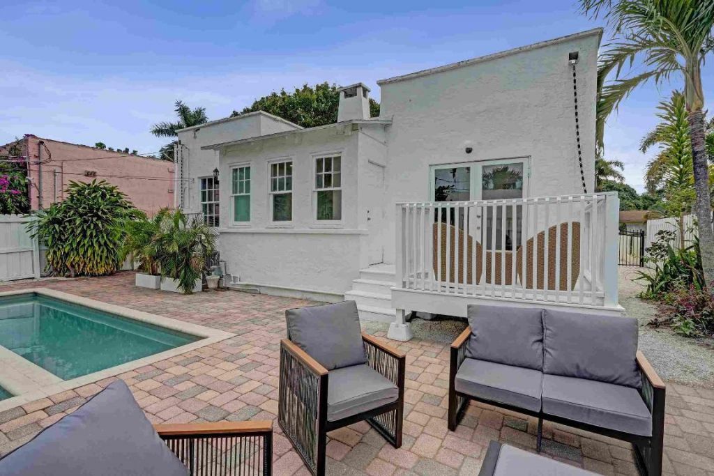 435 35th Street, West Palm Beach, FL 33407 Photo