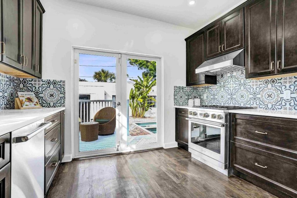 435 35th Street, West Palm Beach, FL 33407 Photo