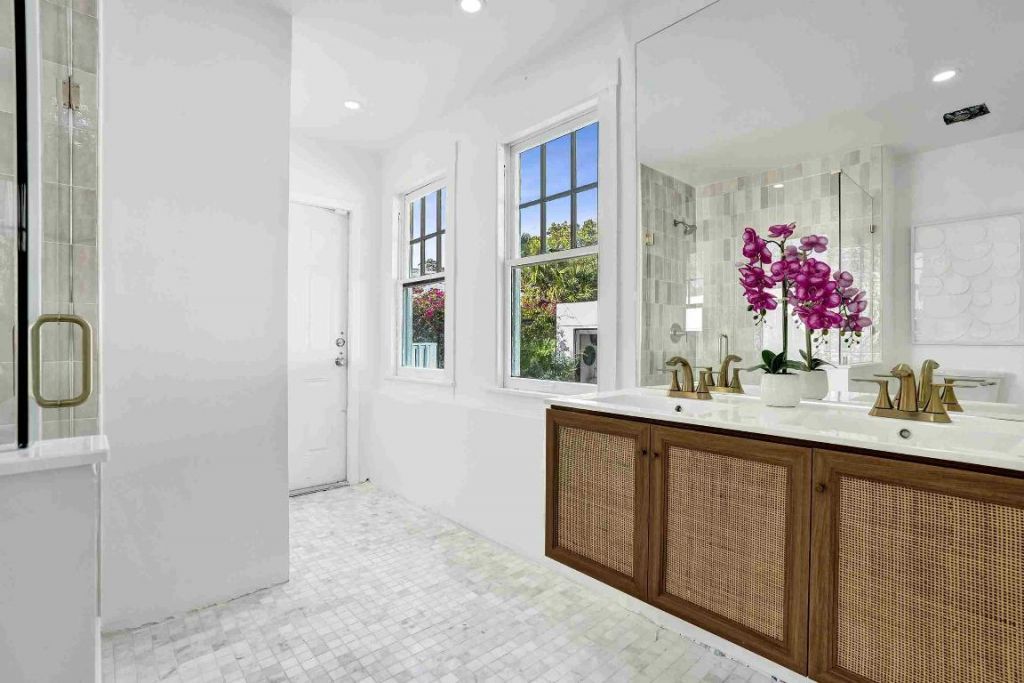 435 35th Street, West Palm Beach, FL 33407 Photo