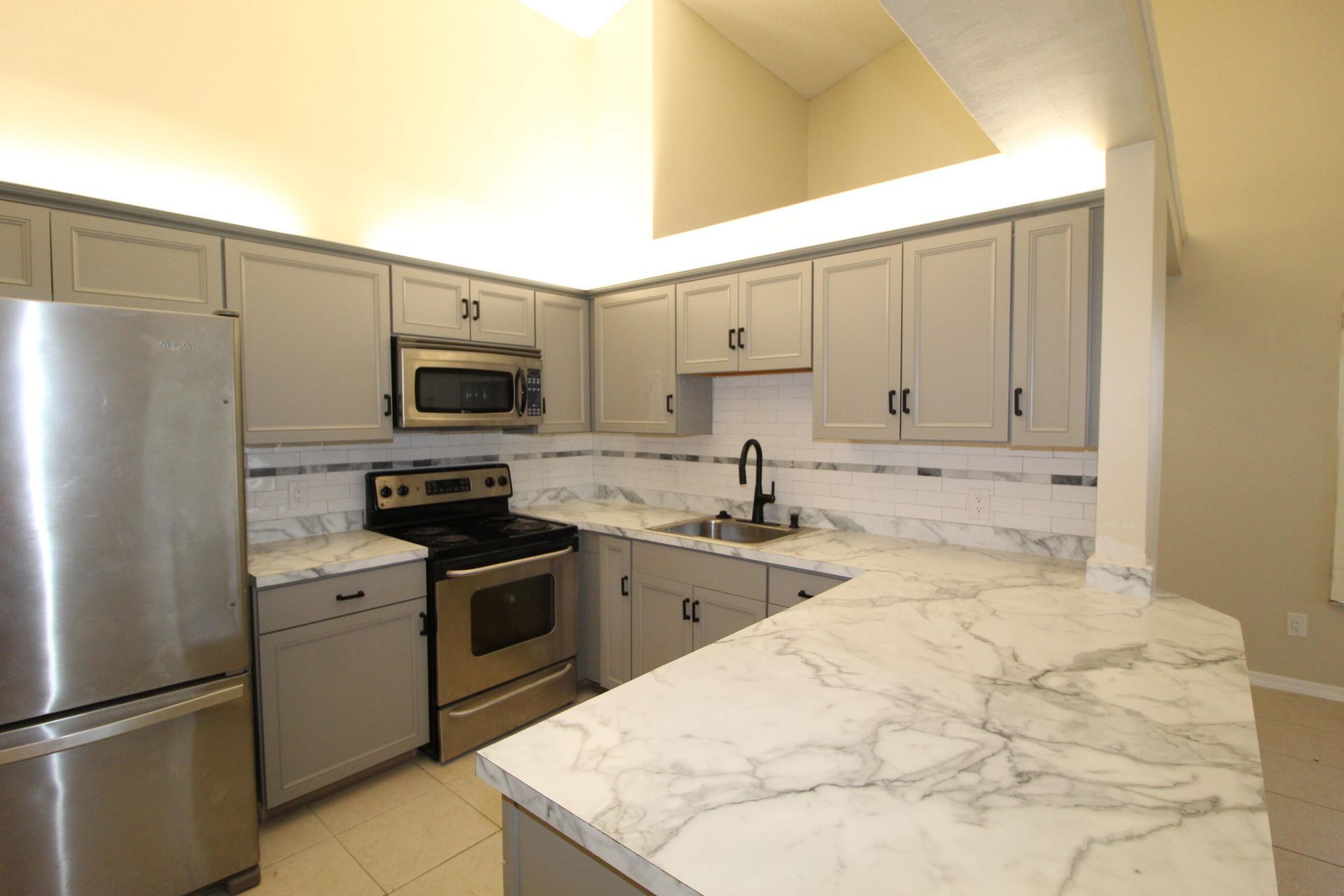 2519 SE Tropical East Circle E, Port Saint Lucie, FL 34952 Photo