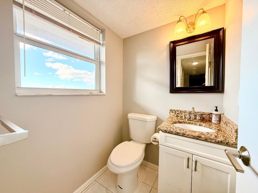 2929 S Ocean Boulevard, Unit 406, Boca Raton, FL 33432 Photo