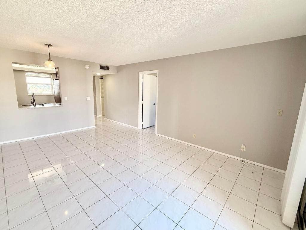 2929 S Ocean Boulevard, Unit 406, Boca Raton, FL 33432 Photo