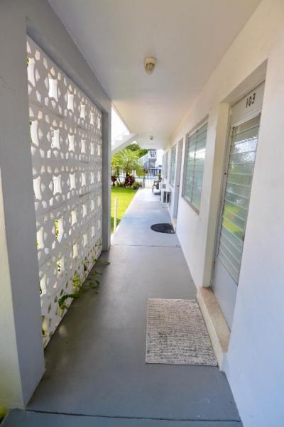 2000 NE 51st Court, Unit 103, Fort Lauderdale, FL 33308 Photo