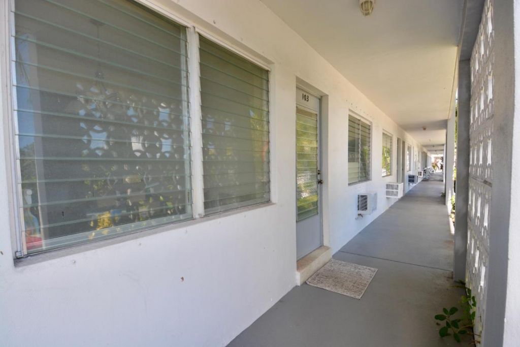 2000 NE 51st Court, Unit 103, Fort Lauderdale, FL 33308 Photo