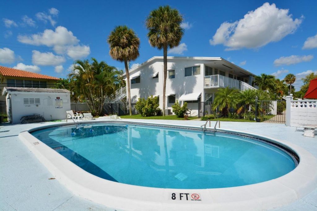 2000 NE 51st Court, Unit 103, Fort Lauderdale, FL 33308 Photo