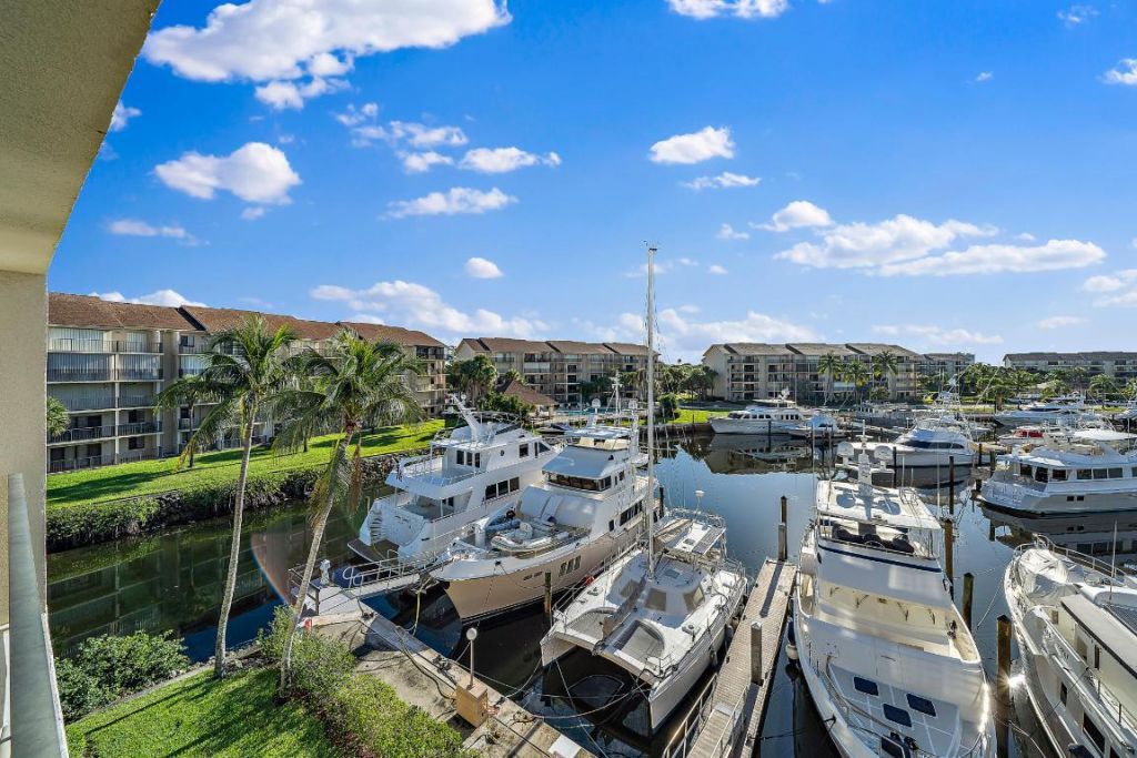 2601 Marina Isle Way, Unit 402, Jupiter, FL 33477 Photo