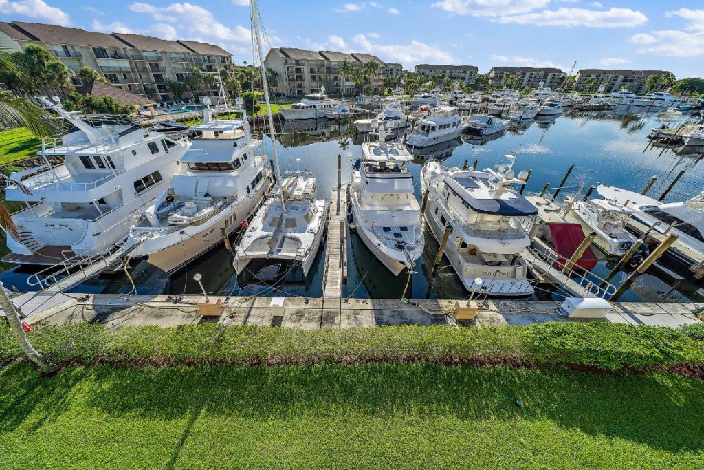 2601 Marina Isle Way, Unit 402, Jupiter, FL 33477 Photo