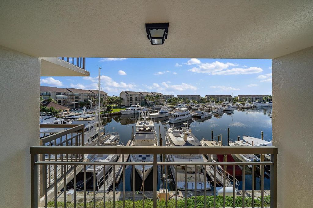 2601 Marina Isle Way, Unit 402, Jupiter, FL 33477 Photo