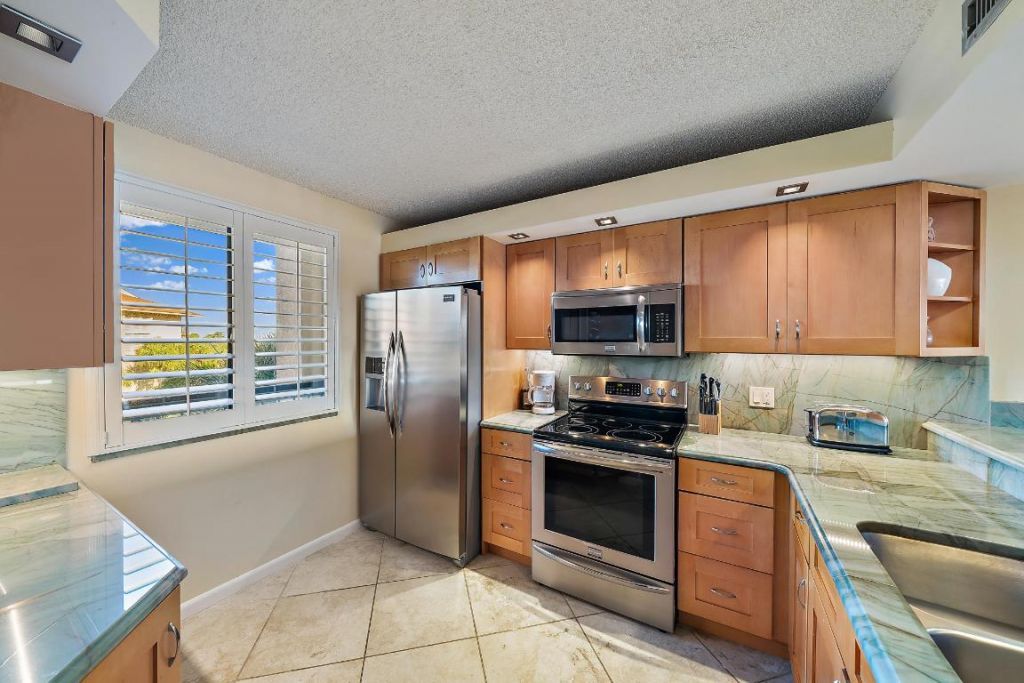 2601 Marina Isle Way, Unit 402, Jupiter, FL 33477 Photo