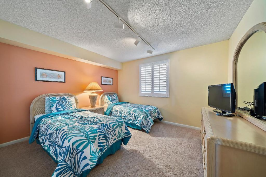 2601 Marina Isle Way, Unit 402, Jupiter, FL 33477 Photo