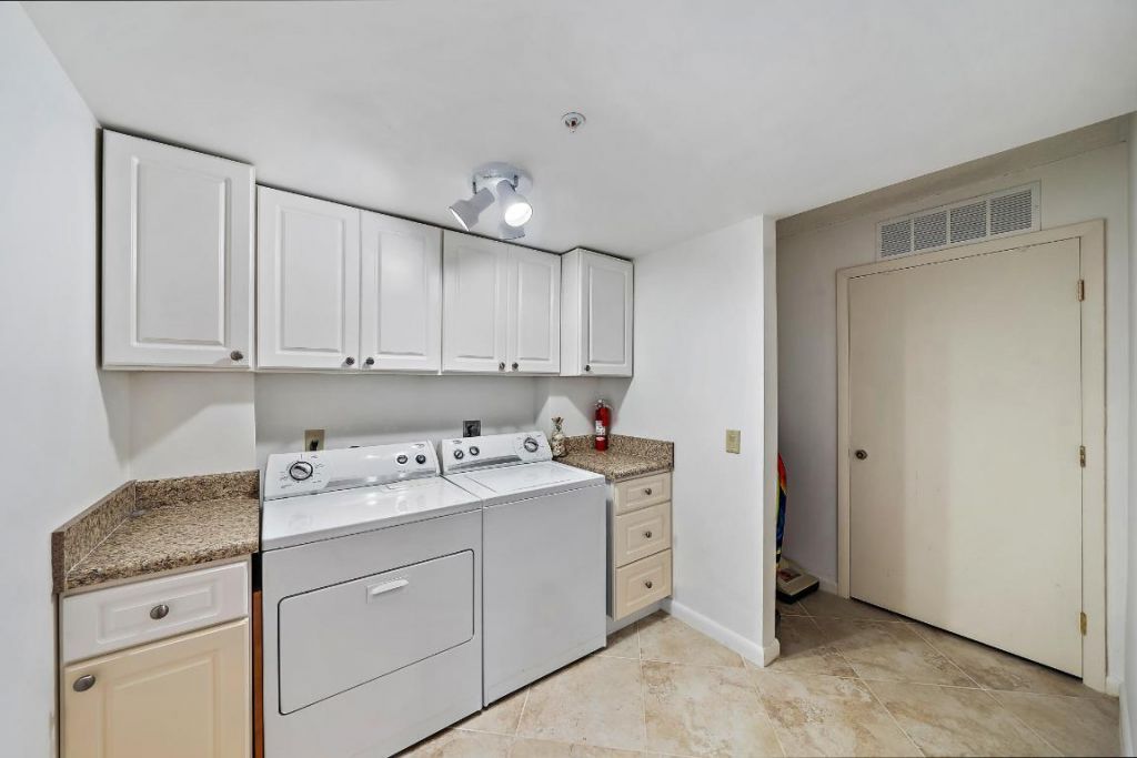 2601 Marina Isle Way, Unit 402, Jupiter, FL 33477 Photo