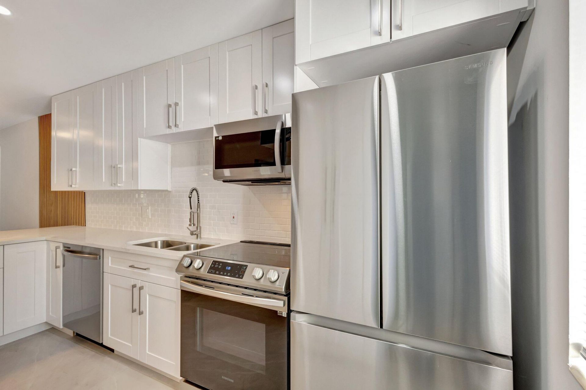 4090 Tivoli Court, Unit 208, Lake Worth, FL 33467 Photo