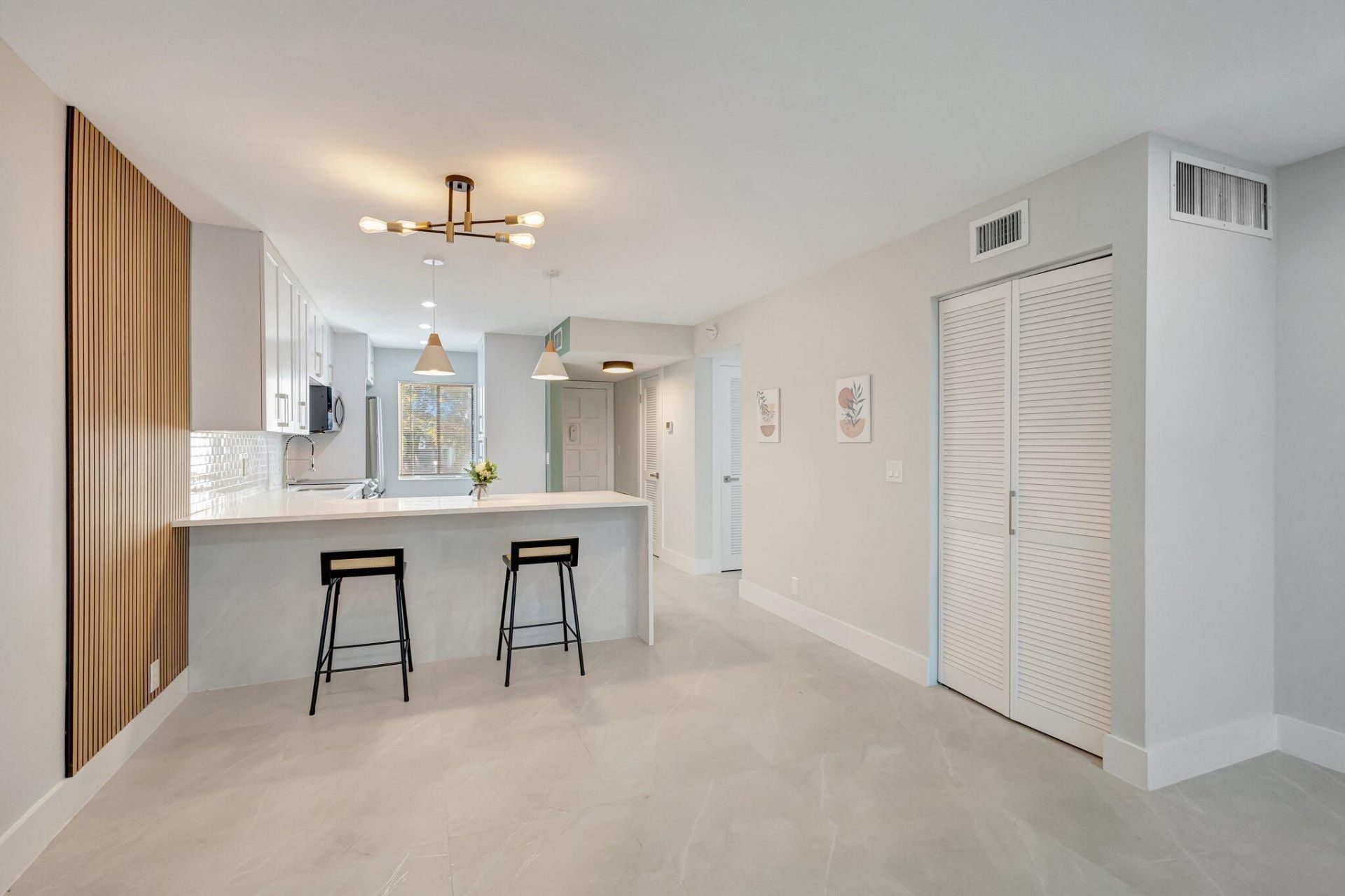 4090 Tivoli Court, Unit 208, Lake Worth, FL 33467 Photo