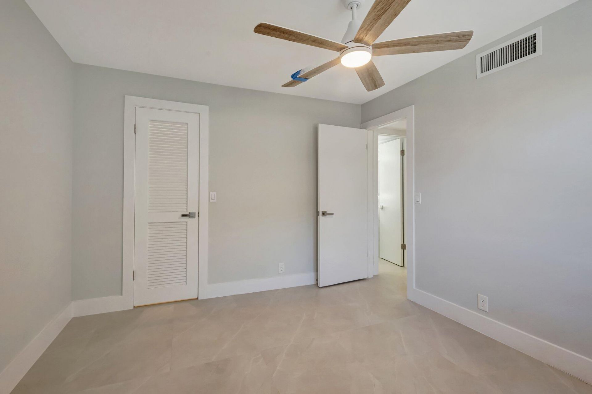 4090 Tivoli Court, Unit 208, Lake Worth, FL 33467 Photo