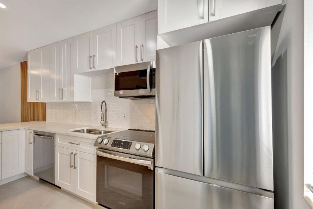 4090 Tivoli Court, Unit 208, Lake Worth, FL 33467 Photo