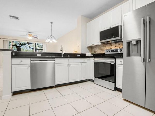 9929 Porta Leona Lane, Boynton Beach, FL 33472