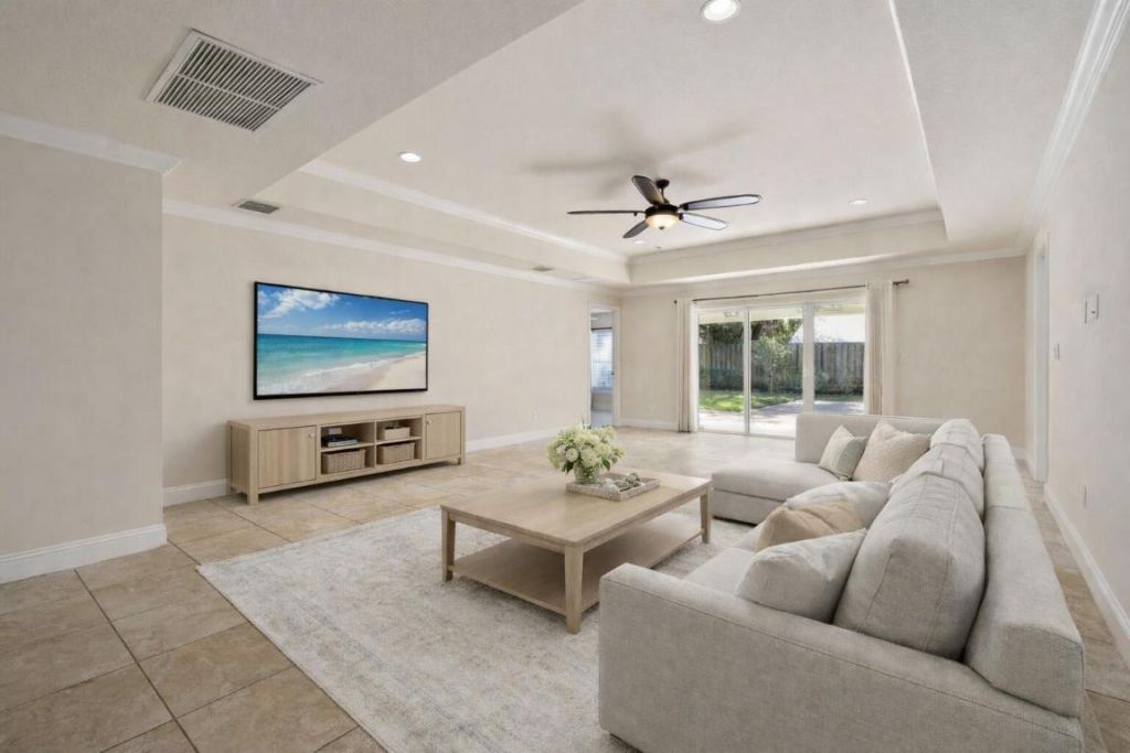 339 SW Winnachee Drive, Stuart, FL 34994 Photo