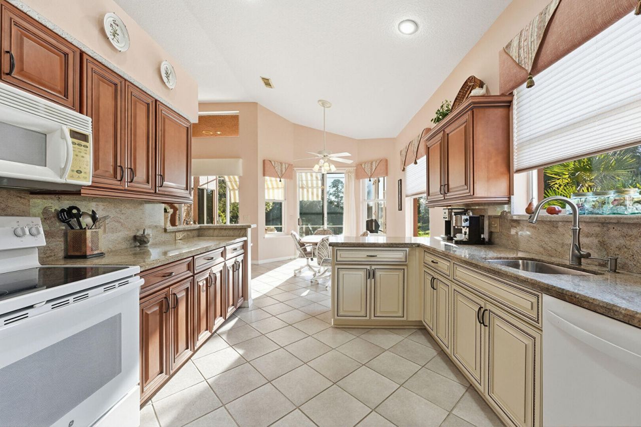 7204 Marsh Terrace, Port Saint Lucie, FL 34986 Photo