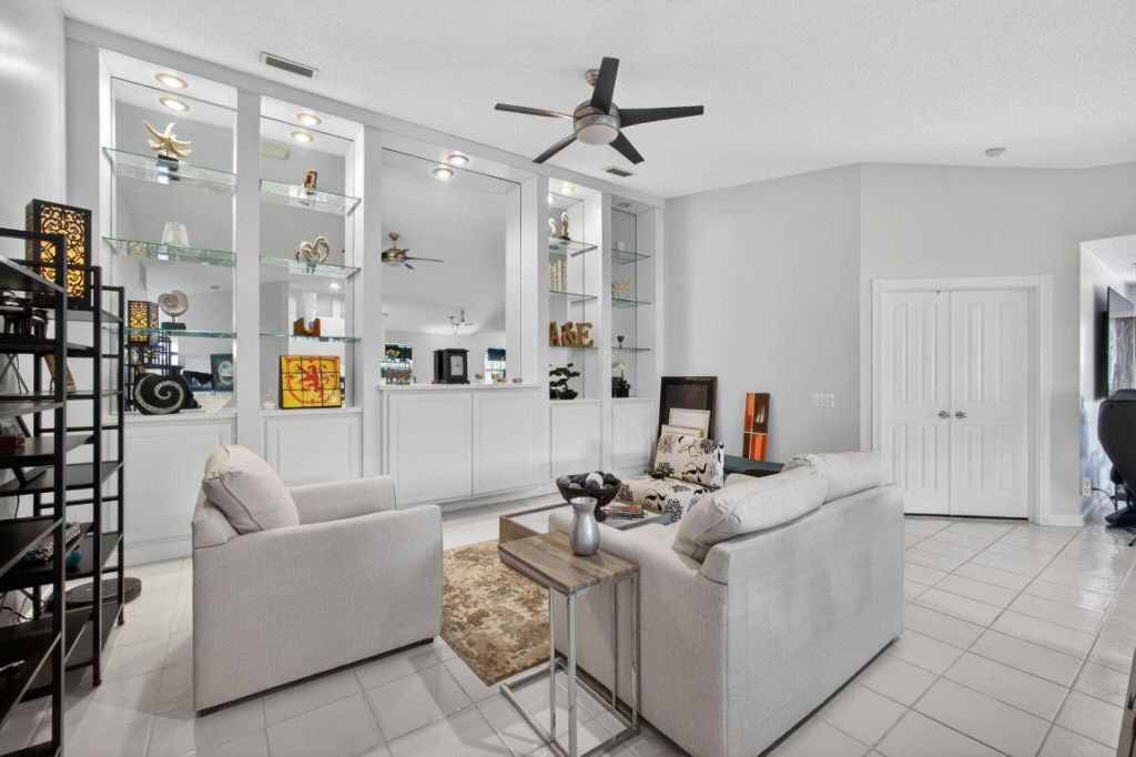 4153 Royal Oak Drive, Palm Beach Gardens, FL 33410 Photo