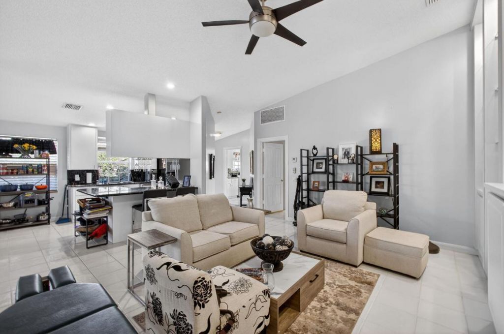 4153 Royal Oak Drive, Palm Beach Gardens, FL 33410 Photo