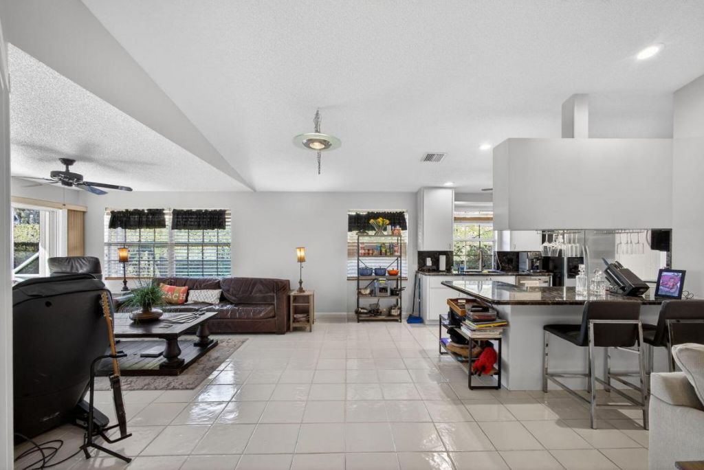 4153 Royal Oak Drive, Palm Beach Gardens, FL 33410 Photo