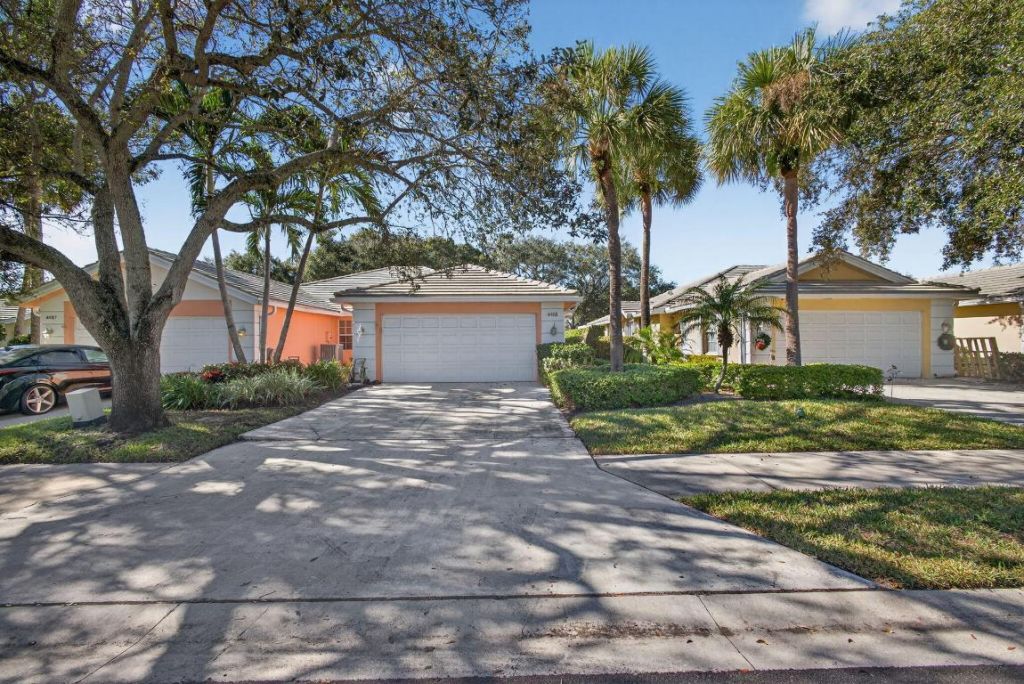 4153 Royal Oak Drive, Palm Beach Gardens, FL 33410 Photo