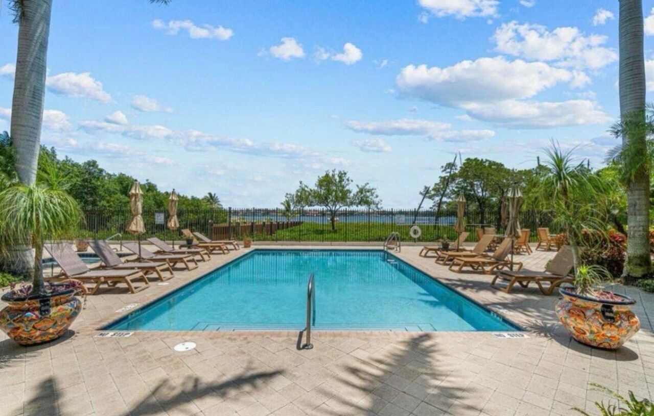 320 Via Villagio, Hypoluxo, FL 33462 Photo