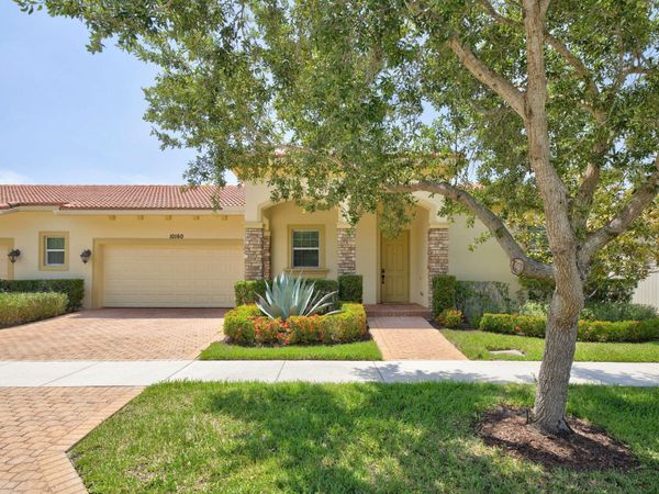 10160 SW Azzo Lane, Port St. Lucie, FL 34986