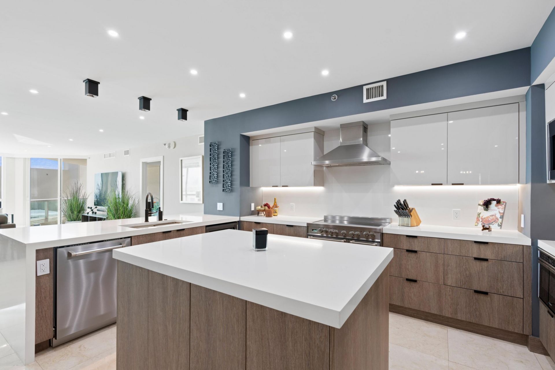 101 N Fort Lauderdale Beach Boulevard, Fort Lauderdale, FL 33304 Photo